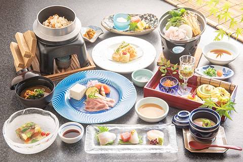 ささね会席 8,250円～（1名様・税サ込）