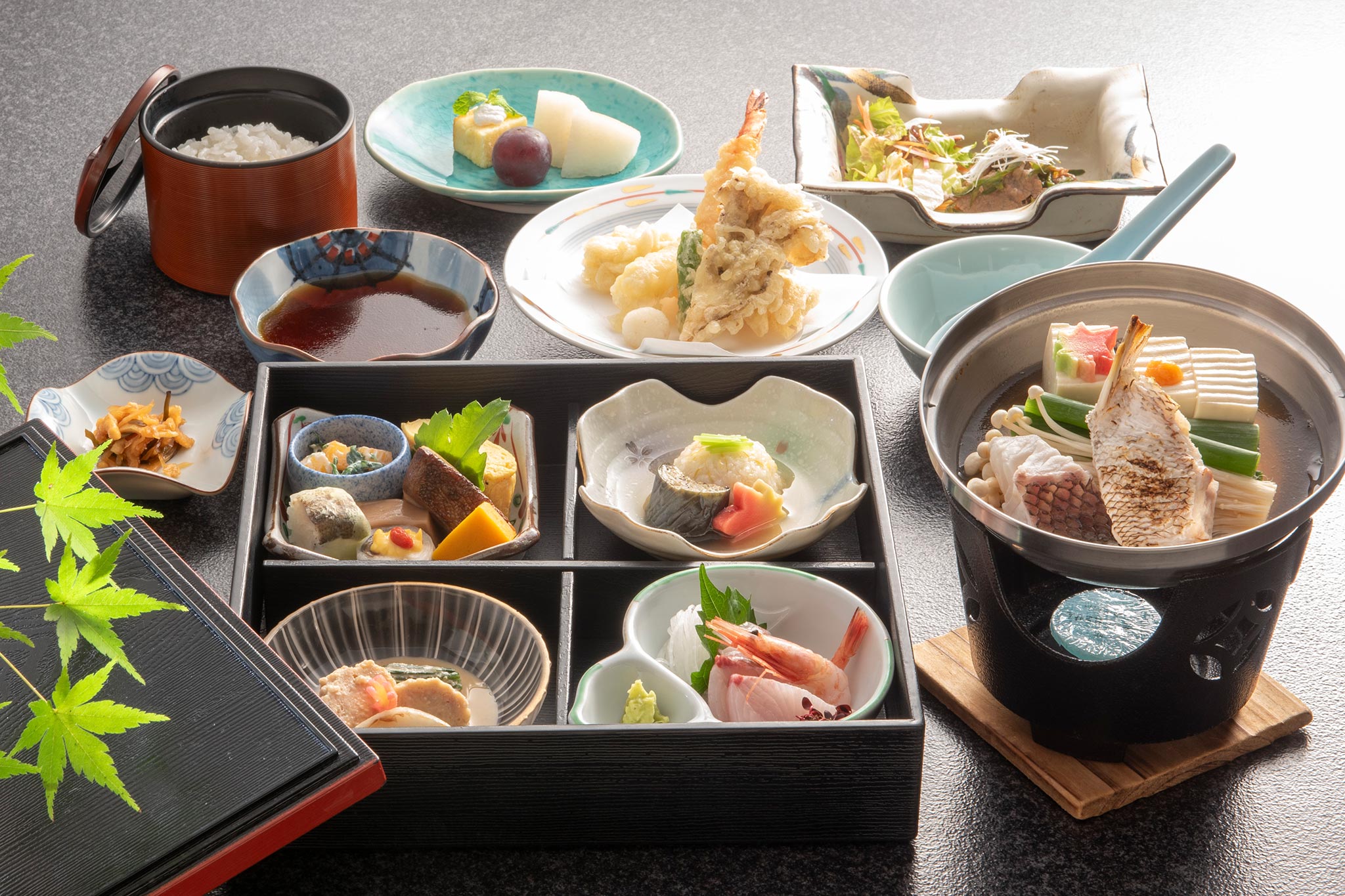 松花堂（極み） 5,300円～（1名様・税サ込）